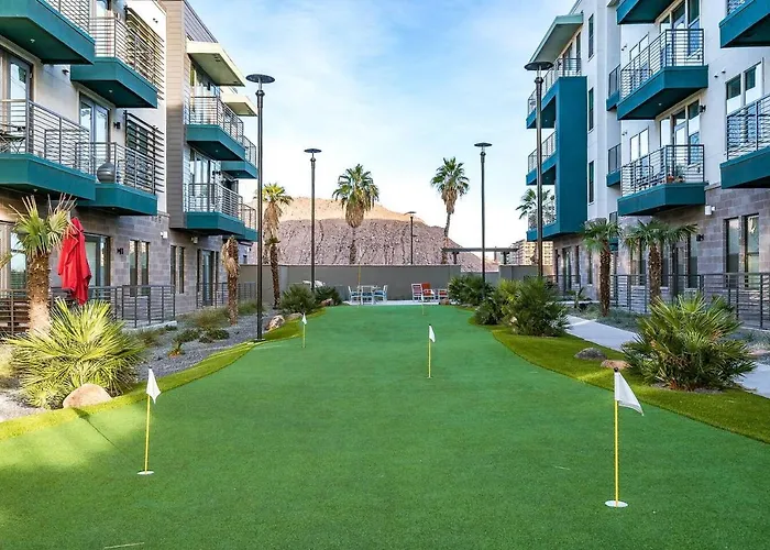 Modern 2br Cozysuites Town Waterfront! *