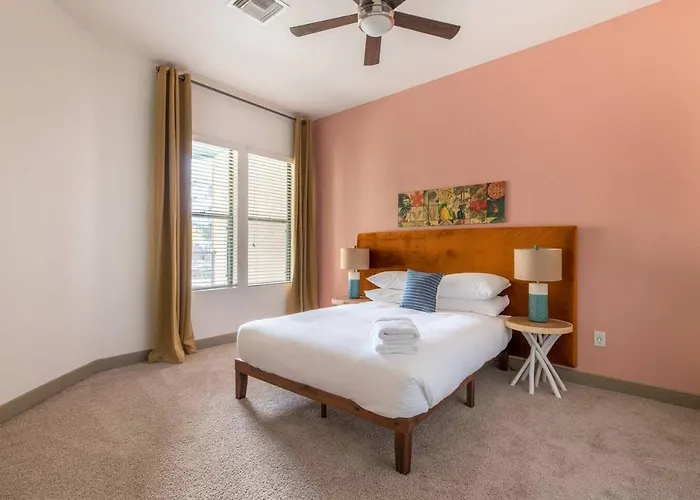 Apartment Modern 2br Cozysuites Town Waterfront! Tempe