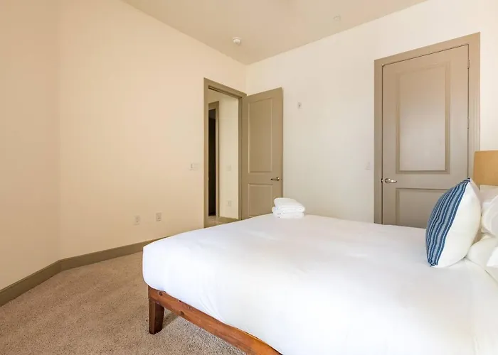 Apartamento Modern 2br Cozysuites Town Waterfront! Tempe